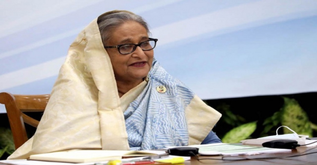 চিকিৎসকদের সেবার ব্রত নিয়ে জনগণের পাশে থাকার আহ্বান প্রধানমন্ত্রীর