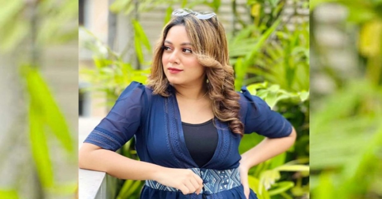 ব্যস্ত দীঘি